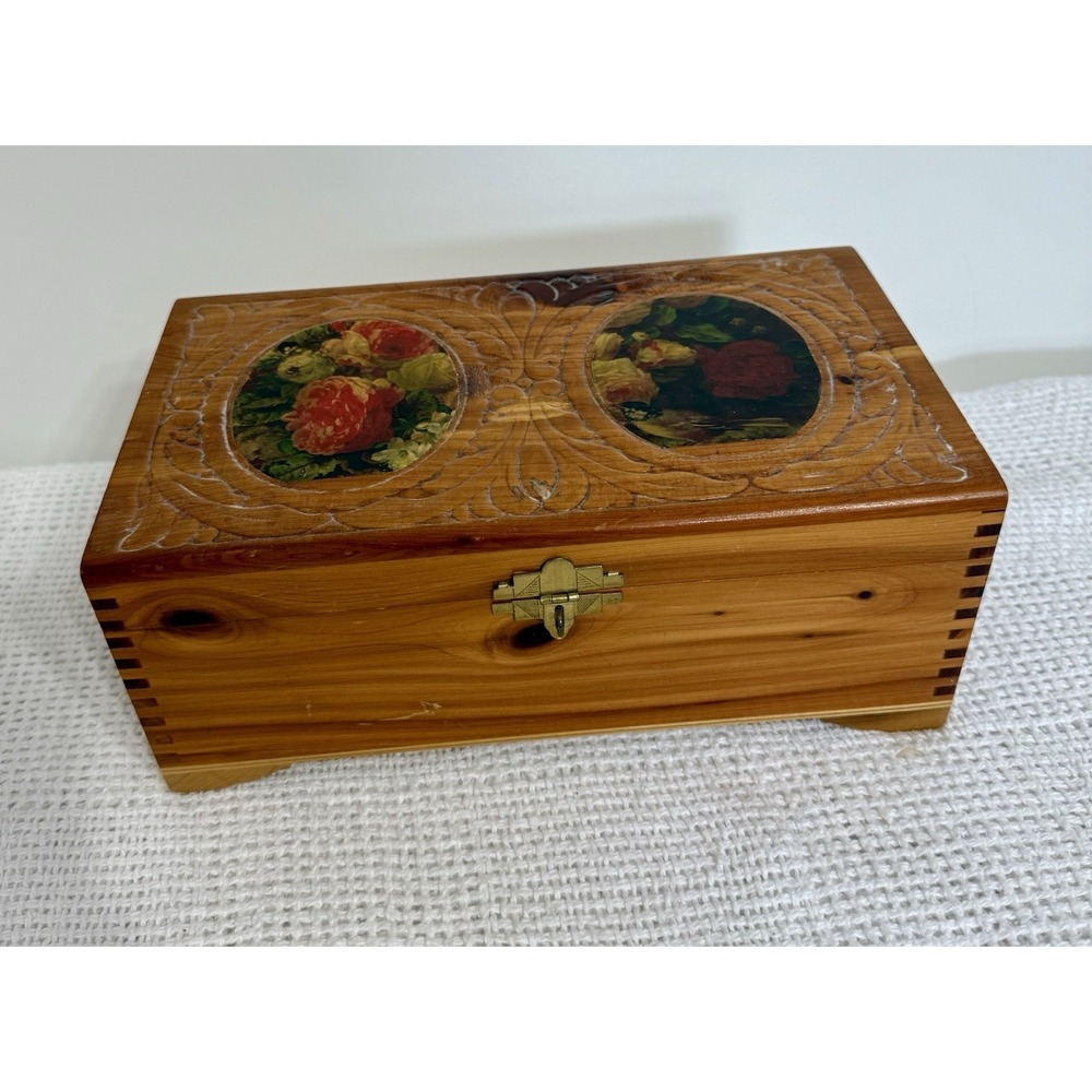 Vtg Wood 1950s Carved Candy Jewelry Box Floral‎ Lid Inset Mirror Dovetailed
